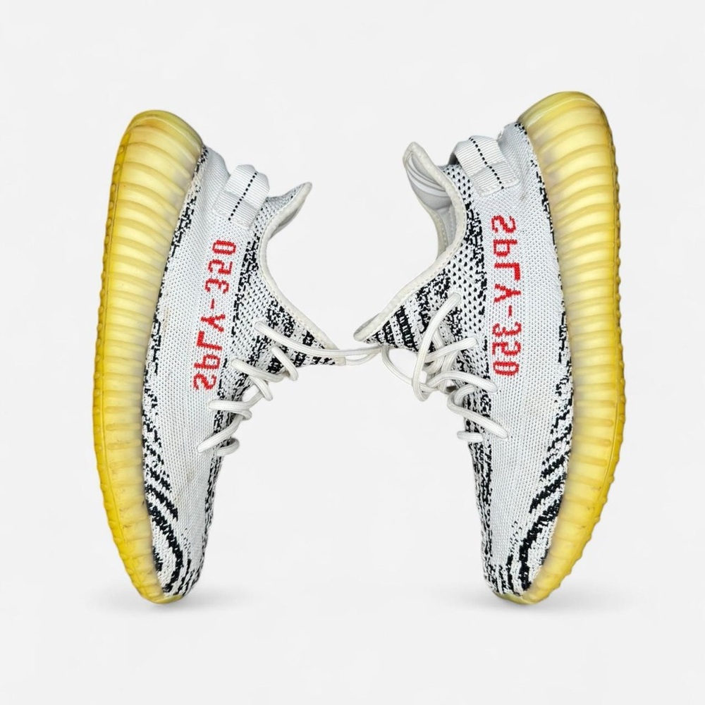 Yeezy Boost 350 V2- Zebra 2018 Released